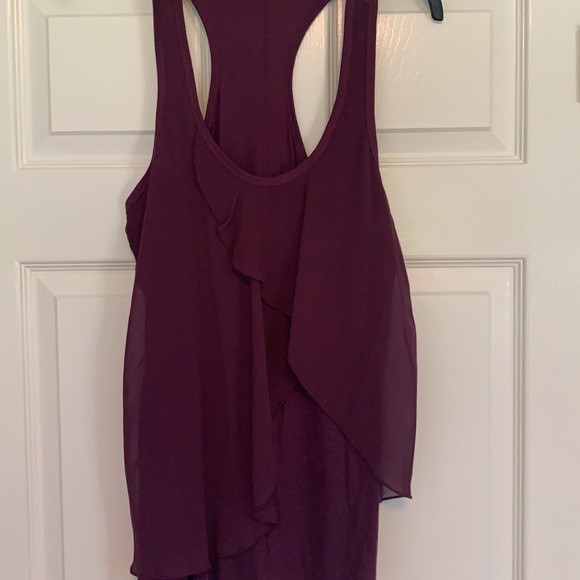 Elle tank top. - Picture 2 of 2